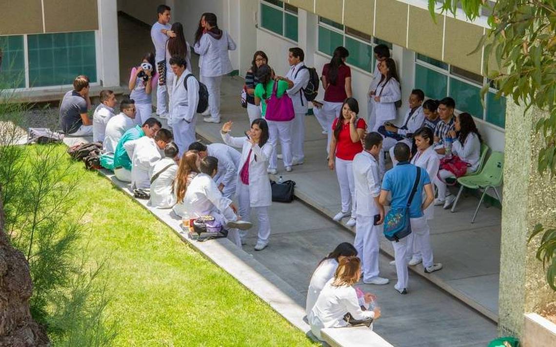 10% studentów wycofało się z UJED Medical School – El Sol de Durango